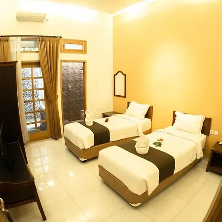 Helena Guest House-2